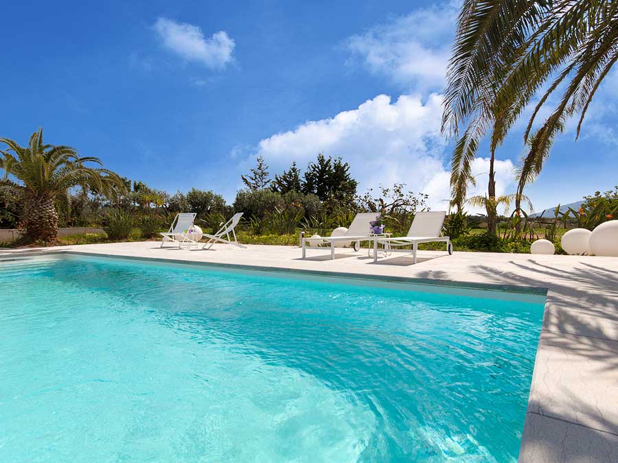 liccumia-900-675 The swimming pool of Villa Liccumia