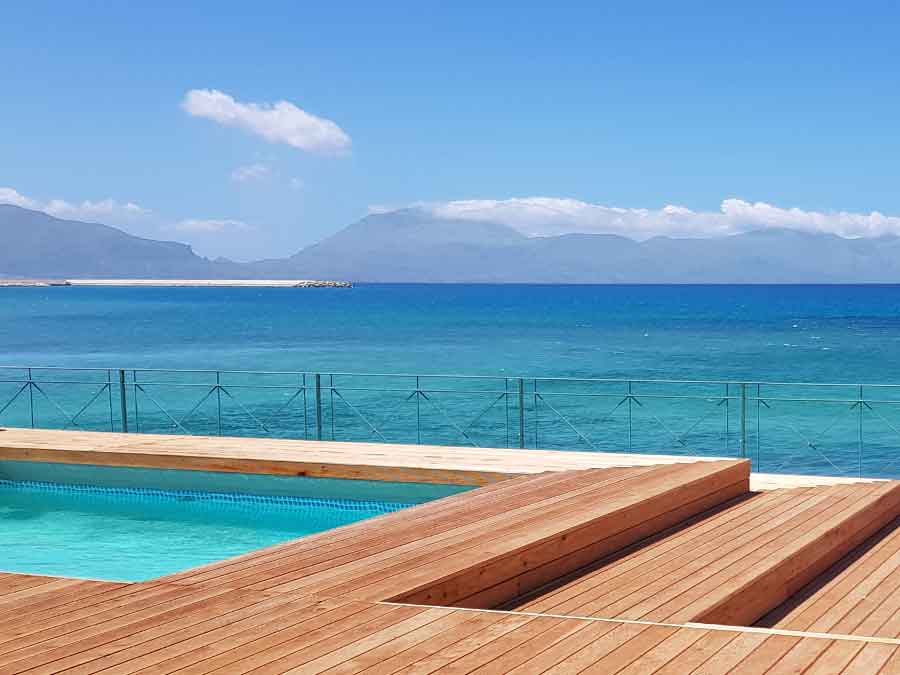 swimming-pool-villas-beach The swimming pool on the beach